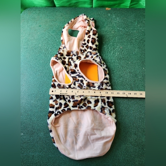 Leopard print dog sweater with ears - Picture 5 of 9